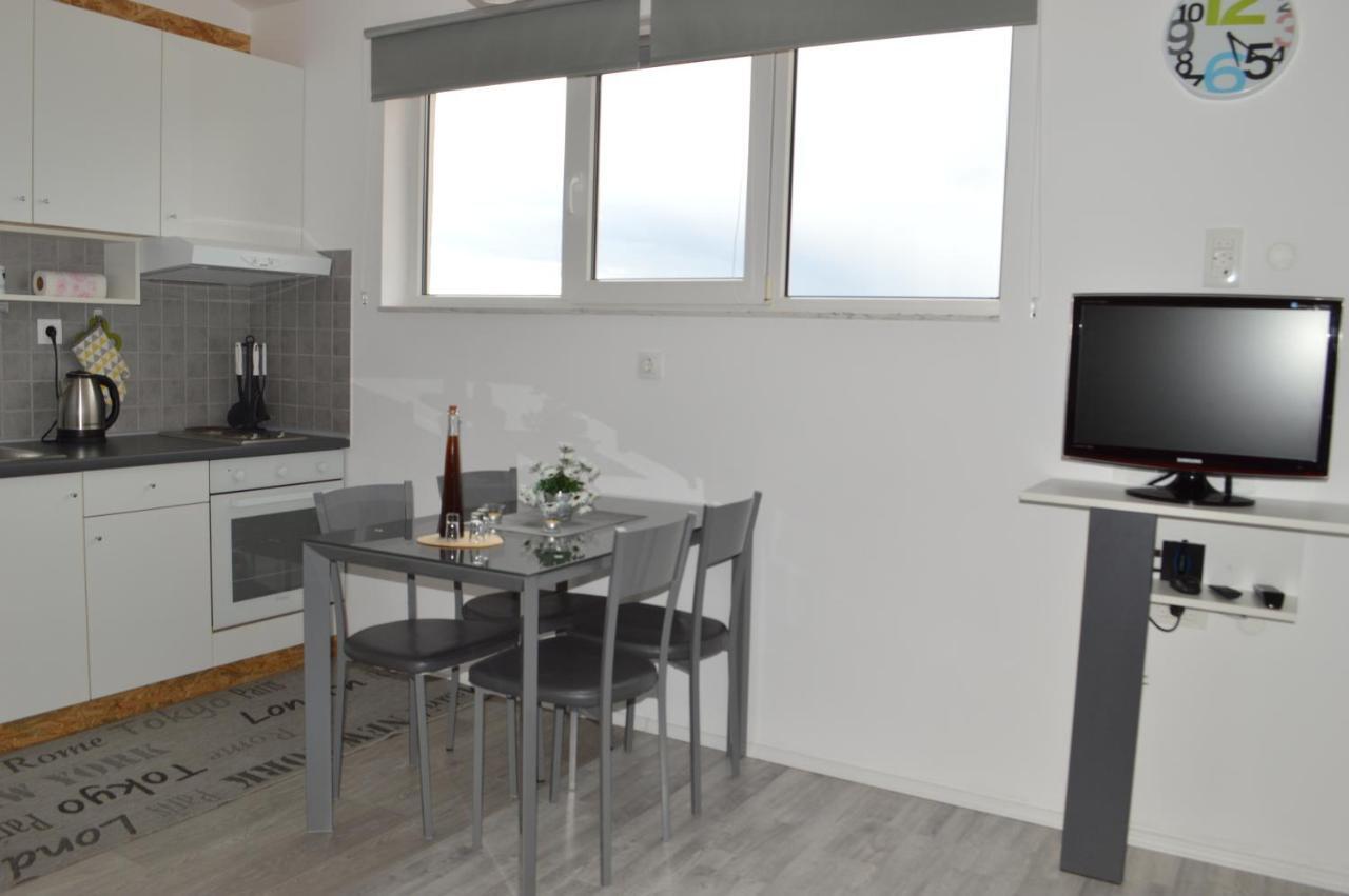 Apartman Luka Kaštela Exterior foto