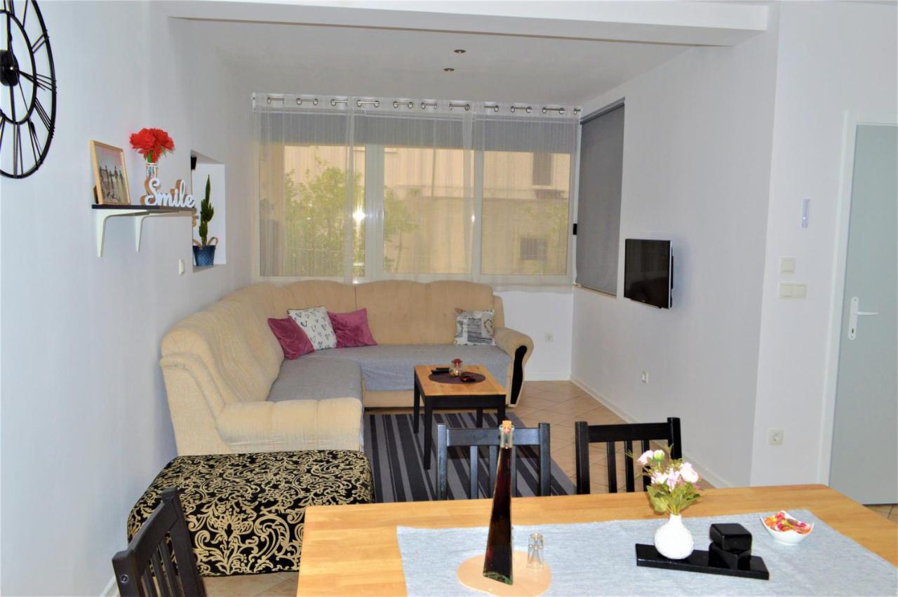 Apartman Luka Kaštela Exterior foto
